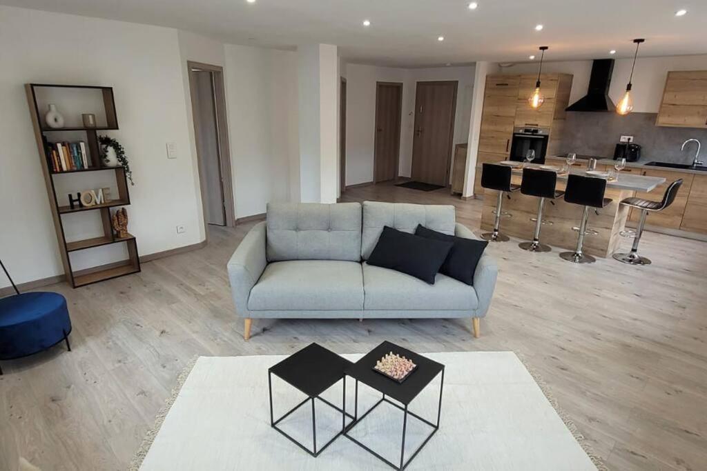 Superbe Appartement Neuf Et Cosy 77 M2 Villers-le-Lac Exteriör bild